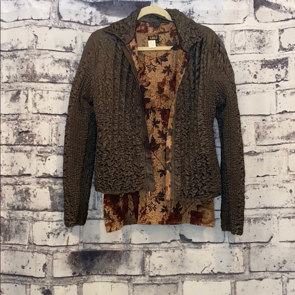 Ubu- Reversible 2 P.C. Jacket/ Top Set - image 3